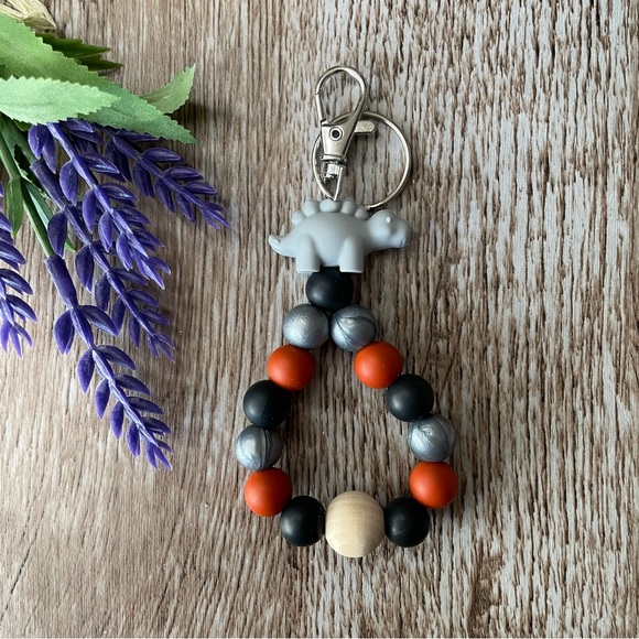 Hand Crafted | Accessories | Fingerlet Artisan Silicone Beaded ...
